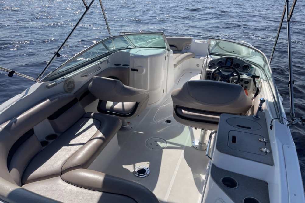 Hurricane 2400 Sundeck / 250 C